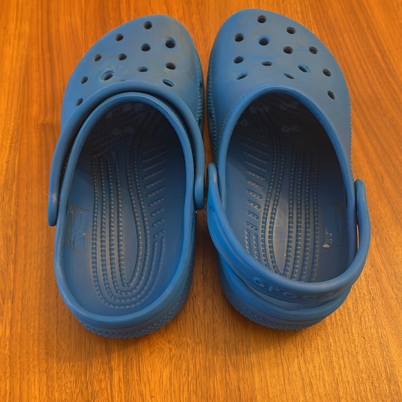 Crocs - Picture 2 of 5